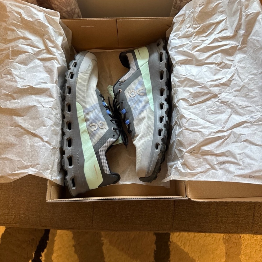 Mens ON Cloud Cloudvista sz 11